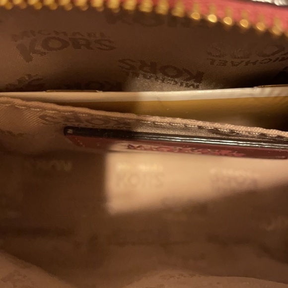 Michael Kors clutch bag - Picture 6 of 7